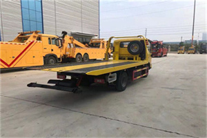 甘泉非事故拖车